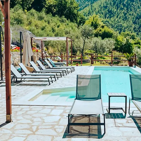 Agriturismo Casa Turchetti -Nature & Pool & Relax Tra Lunigiana, Nord Toscana E Cinque Terre Comano (Tuscany)