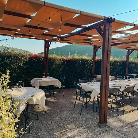 Agriturismo Casa Turchetti -Nature & Pool & Relax Tra Lunigiana, Nord Toscana E Cinque Terre Vakantieboerderij
