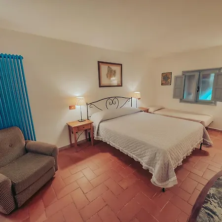 Agriturismo Casa Turchetti -Nature & Pool & Relax Tra Lunigiana, Nord Toscana E Cinque Terre Vakantieboerderij *