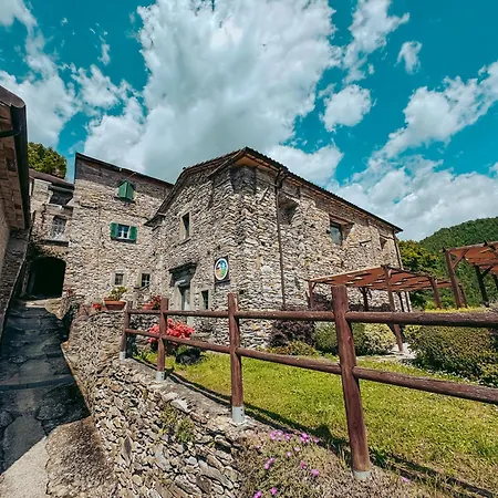 Agriturismo Casa Turchetti -Nature & Pool & Relax Tra Lunigiana, Nord Toscana E Cinque Terre