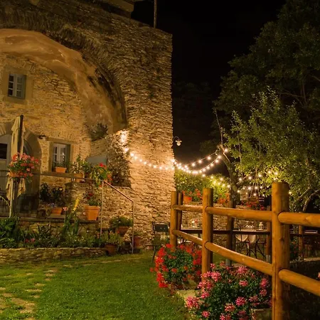Alloggio per agriturismo Casa Turchetti Comano (Tuscany)