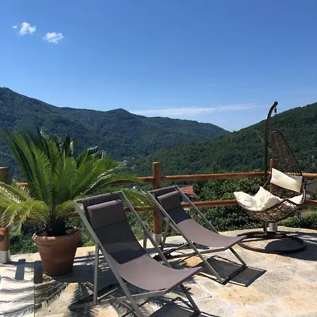 Alloggio per agriturismo Casa Turchetti Comano (Tuscany)