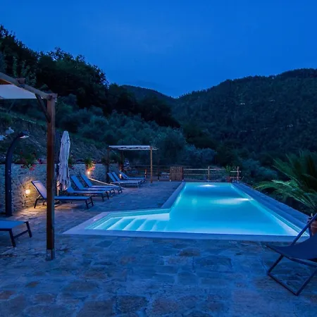 Casa Turchetti Alloggio per agriturismo Comano (Tuscany)