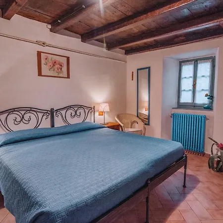 Casa Turchetti Alloggio per agriturismo Comano (Tuscany)